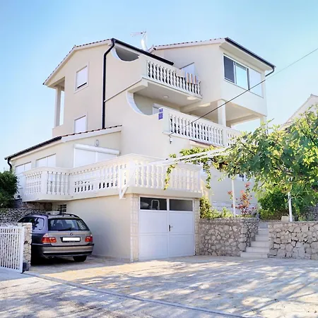 Apartment Luger 1- Og By Interhome Razanj