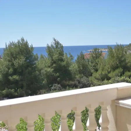 Luger 1- Og By Interhome *