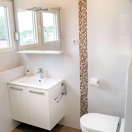 Luger 1- Og By Interhome Ražanj