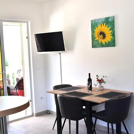 Luger 1- Og By Interhome Apartment