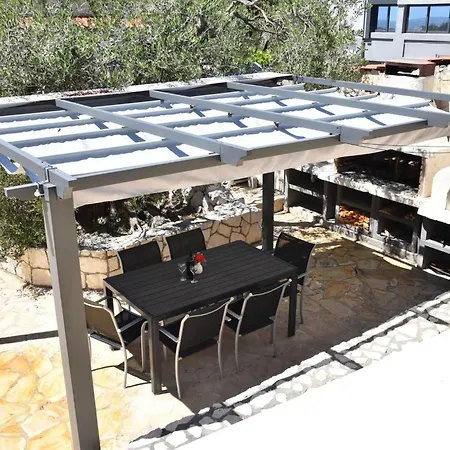 Luger 1- Og By Interhome Apartment