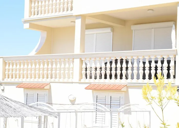 Luger 1- Og By Interhome Ražanj