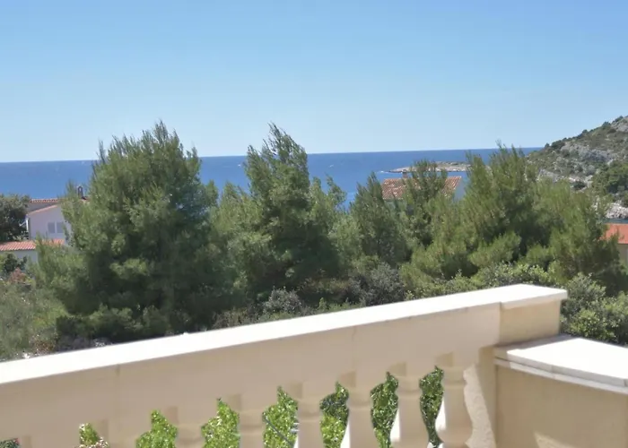 Luger 1- Og By Interhome *