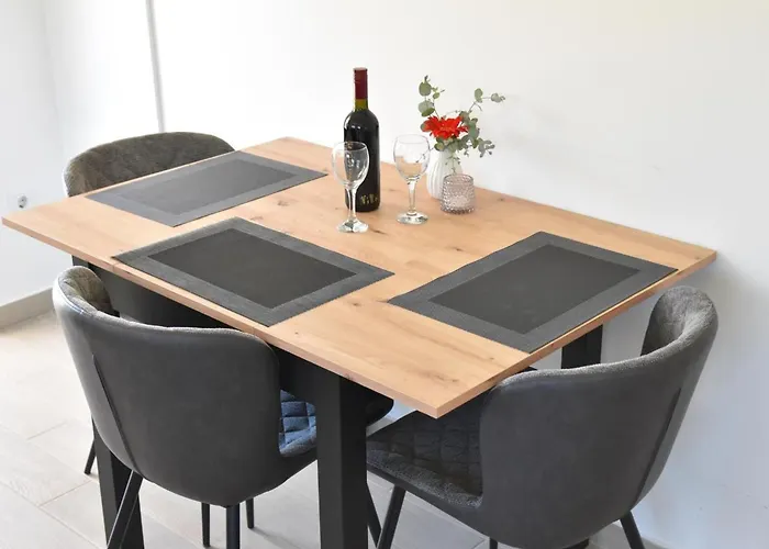 Luger 1- Og By Interhome Ražanj